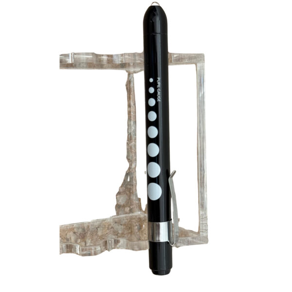 Linterna de examinación metálica